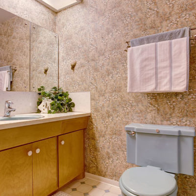 40+ Best Bathroom Wallpaper Ideas