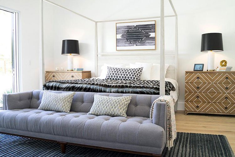 Classic Blue And Grey For A Nostalgic Tune