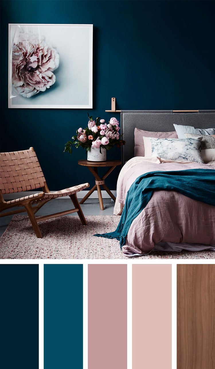 Romantic And Bold Bedroom Decore