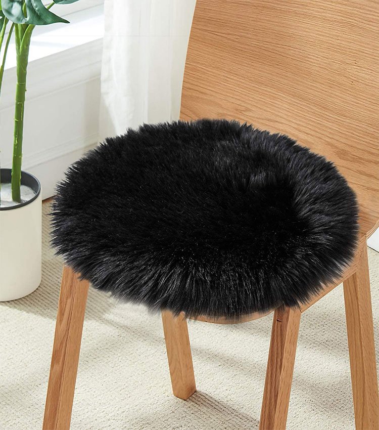 Sheepskin Seat Cushion Chair